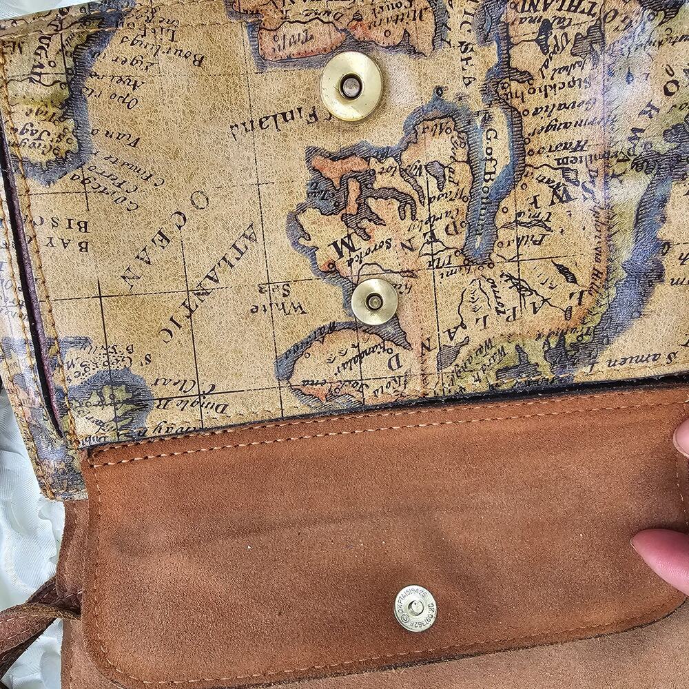 Patricia Nash Vintage European Map crossbody bag - Picture 9 of 13